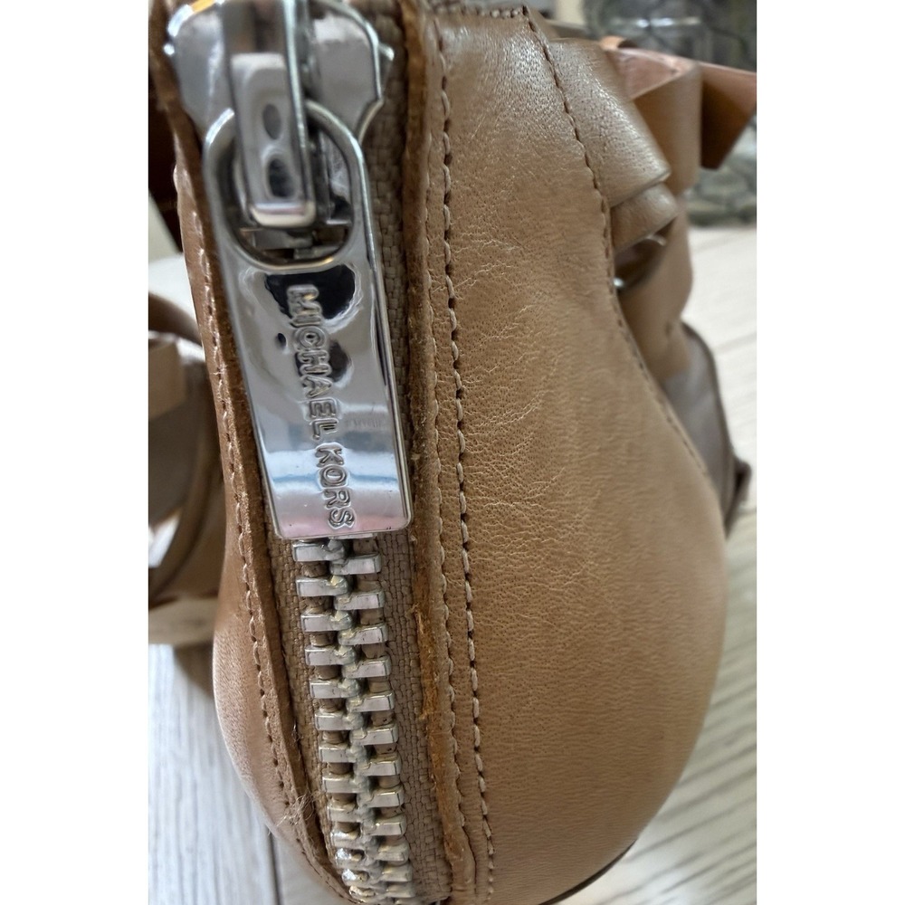 Michael Kors 4.5" Heel Sandals 9M Brown Leather Cross Strap Leonia Buckle Shoe - Picture 6 of 12